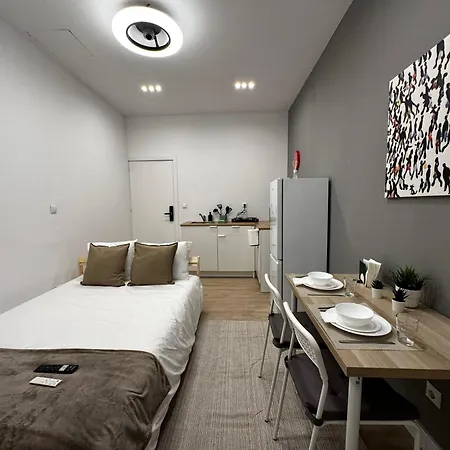 Smart Space Lisboa 2 - Banheiro E Cozinha Privativo דירה